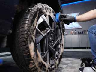 DELET Tire and Rubber Cleaner