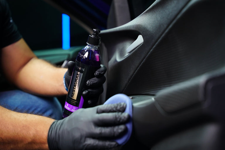 RESTAURAX Plastic Restorer