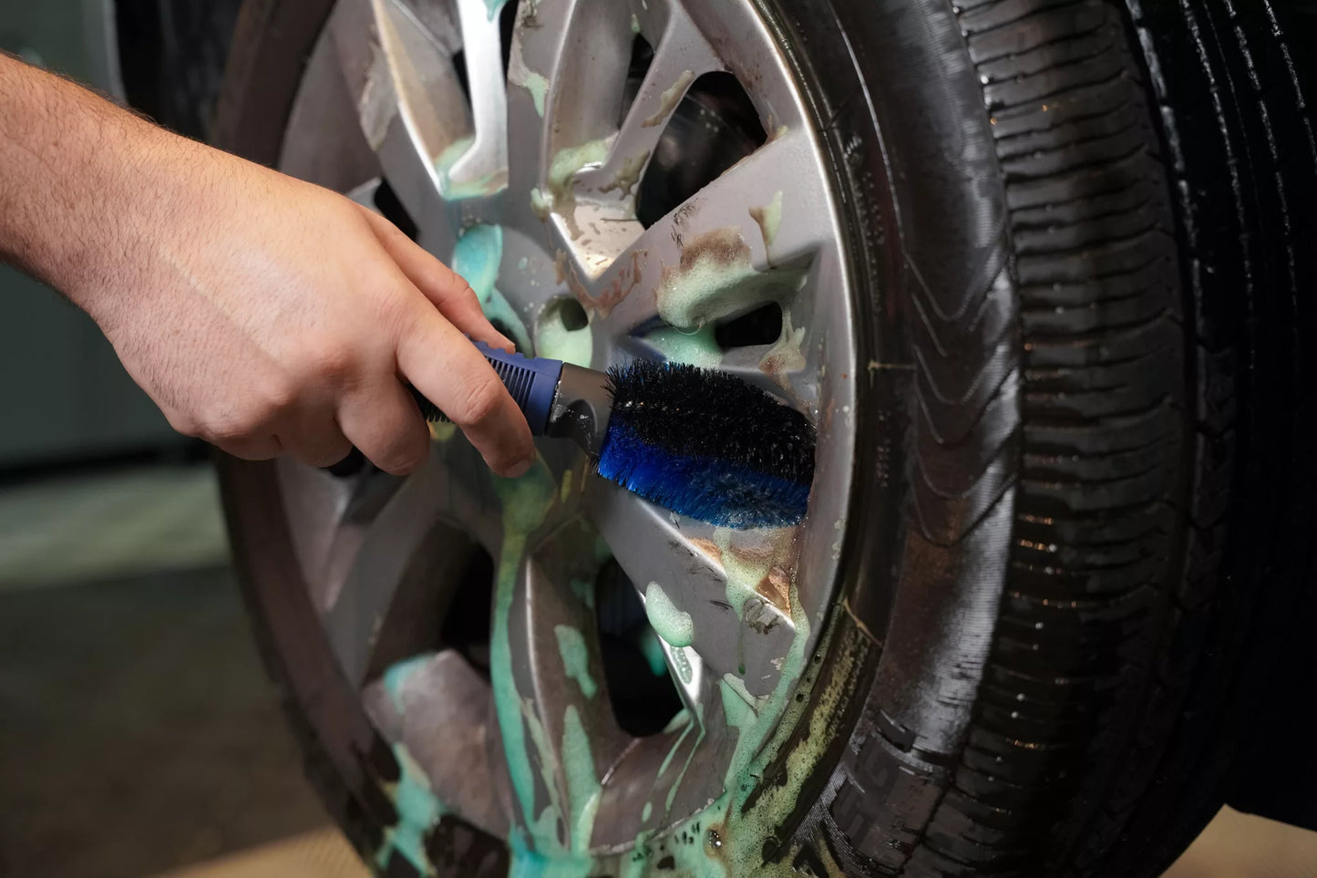 Wheel Cleaning Brush