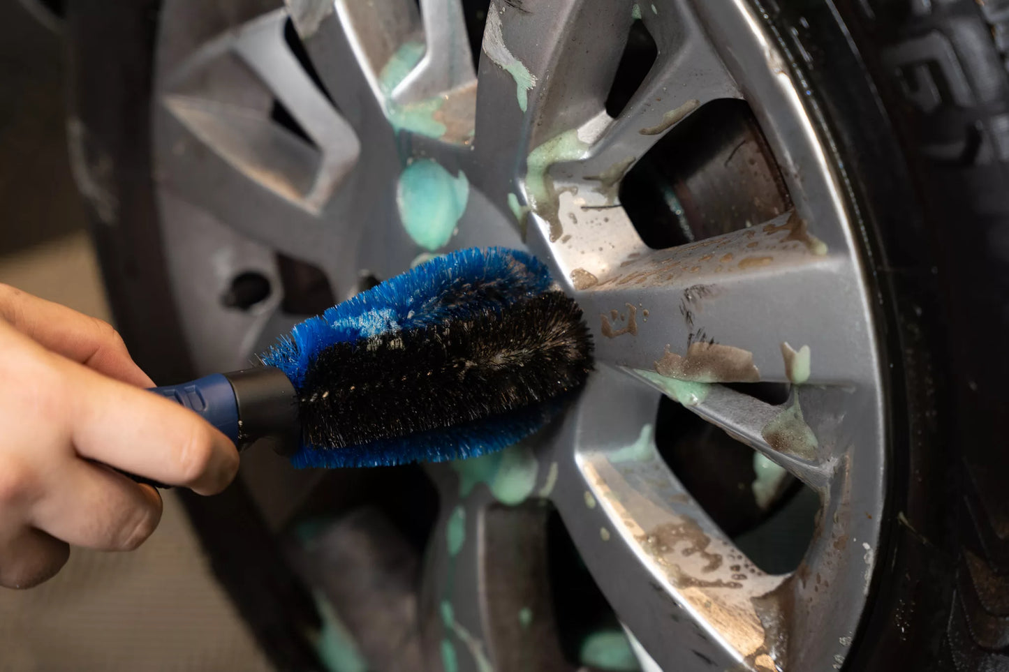 Wheel Cleaning Brush