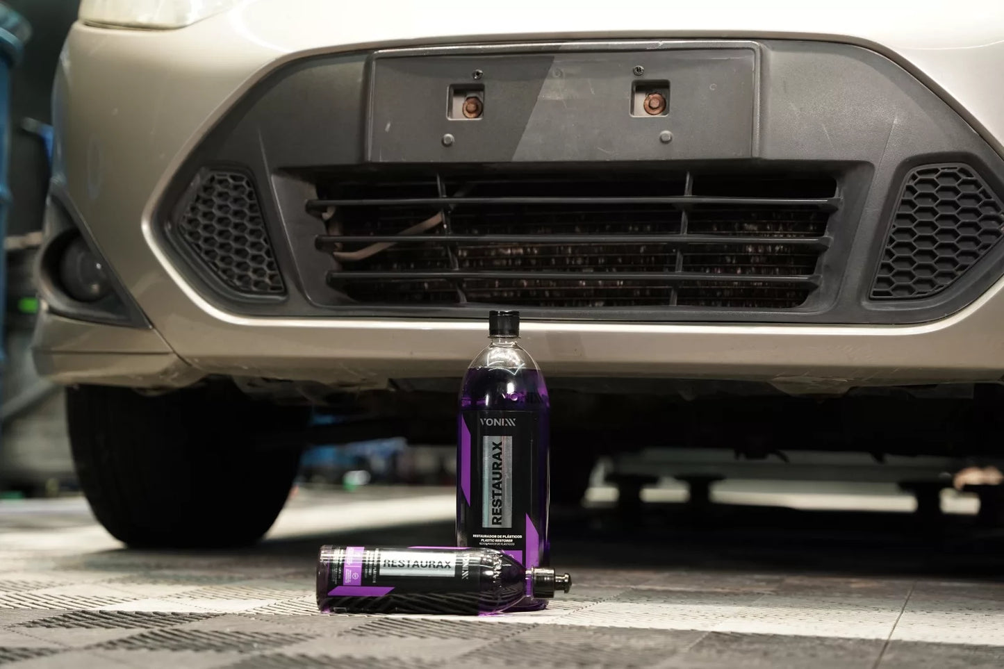 RESTAURAX Plastic Restorer